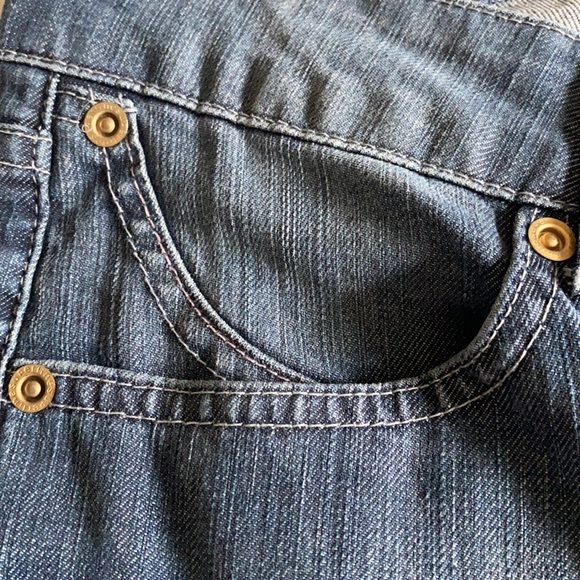 Denim Capri with zipper detail at leg opening - Picture 3 of 9